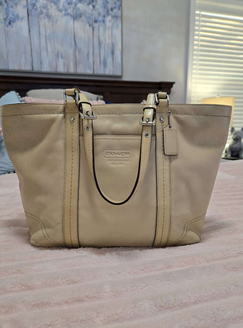Coach Hamptons Leather East West Gallery Tote F13098 Ivory Cream – AS IS
